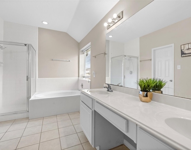 8619 Bridge Park Drive - Photo Thumbnail 19