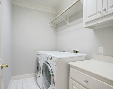 1809 W Clay Street - Photo Thumbnail 18