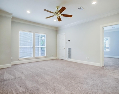 1809 W Clay Street - Photo Thumbnail 7
