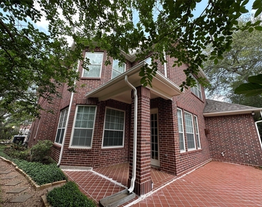 17 Ambleside Crescent Drive - Photo Thumbnail 25