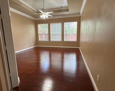 17 Ambleside Crescent Drive - Photo Thumbnail 22