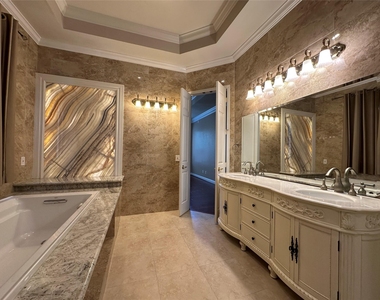 17 Ambleside Crescent Drive - Photo Thumbnail 17