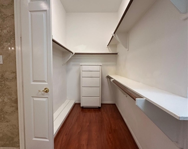 17 Ambleside Crescent Drive - Photo Thumbnail 21
