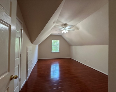 17 Ambleside Crescent Drive - Photo Thumbnail 13