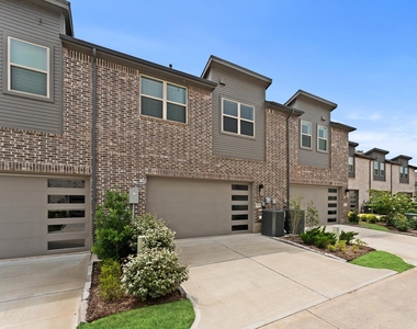 16514 Lake Austin Street - Photo Thumbnail 33