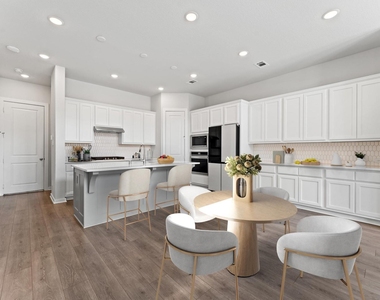 16514 Lake Austin Street - Photo Thumbnail 8