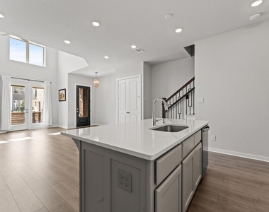 16514 Lake Austin Street - Photo Thumbnail 12