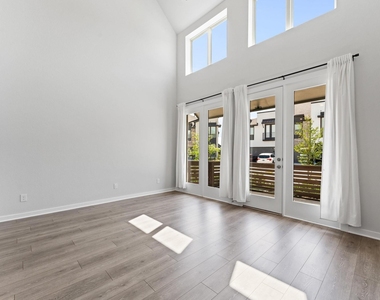 16514 Lake Austin Street - Photo Thumbnail 6