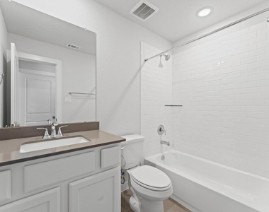 16514 Lake Austin Street - Photo Thumbnail 24