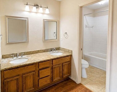 15343 Mondrian Drive - Photo Thumbnail 4