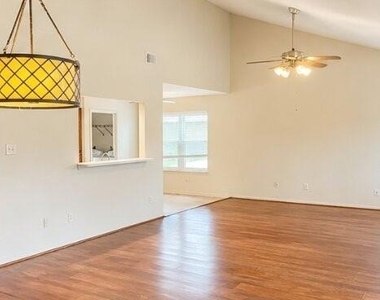 15343 Mondrian Drive - Photo Thumbnail 2
