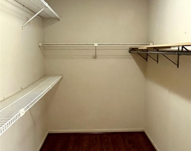 15343 Mondrian Drive - Photo Thumbnail 6