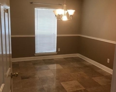 205 Sharnoll Circle - Photo Thumbnail 1