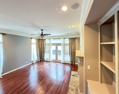 621 Hartman Street - Photo Thumbnail 13