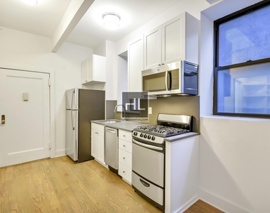 East 25th Street - Photo Thumbnail 1