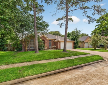 7206 Glen Rosa Drive - Photo Thumbnail 2