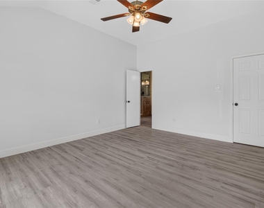 7206 Glen Rosa Drive - Photo Thumbnail 29