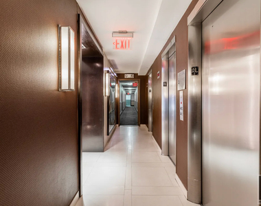 East 63 Street - Photo Thumbnail 8