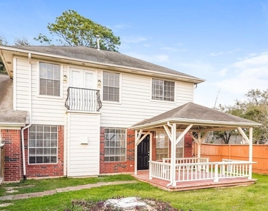 15303 Goodman Street - Photo Thumbnail 14
