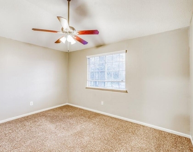 15303 Goodman Street - Photo Thumbnail 12