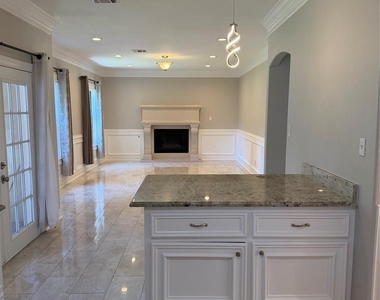 1523 Glen Oaks Drive - Photo Thumbnail 18