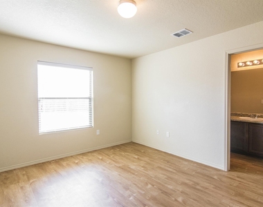 3631 Apache Meadows Drive - Photo Thumbnail 12