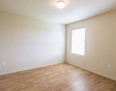 3631 Apache Meadows Drive - Photo Thumbnail 18