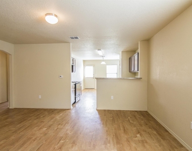 3631 Apache Meadows Drive - Photo Thumbnail 6
