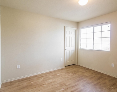 3631 Apache Meadows Drive - Photo Thumbnail 16