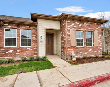 2709-803 Rockhill Road - Photo Thumbnail 2