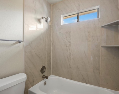 4922 Moss Run Drive - Photo Thumbnail 26