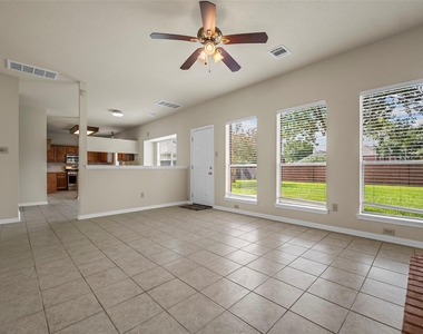 4922 Moss Run Drive - Photo Thumbnail 15