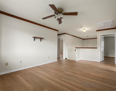 4922 Moss Run Drive - Photo Thumbnail 23