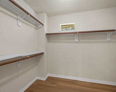 4922 Moss Run Drive - Photo Thumbnail 33