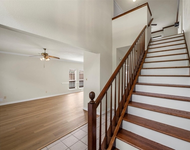 4922 Moss Run Drive - Photo Thumbnail 20