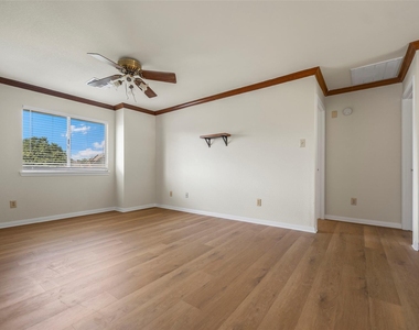 4922 Moss Run Drive - Photo Thumbnail 27