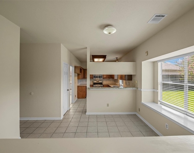 4922 Moss Run Drive - Photo Thumbnail 9