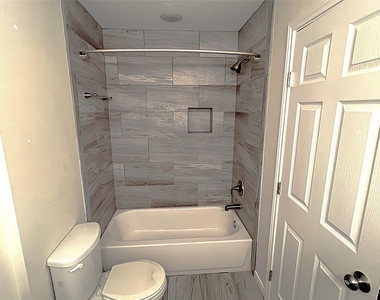 3307 Golden Willow Drive - Photo Thumbnail 18