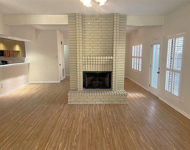 3307 Golden Willow Drive - Photo Thumbnail 2
