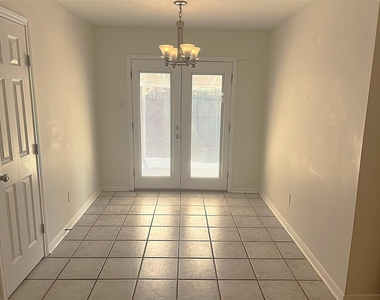 3307 Golden Willow Drive - Photo Thumbnail 9