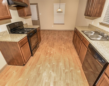 21651 S Werrington Way - Photo Thumbnail 2