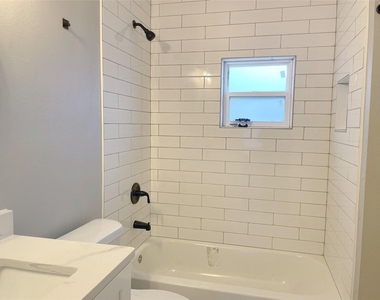 2609 3rd Street - Photo Thumbnail 8
