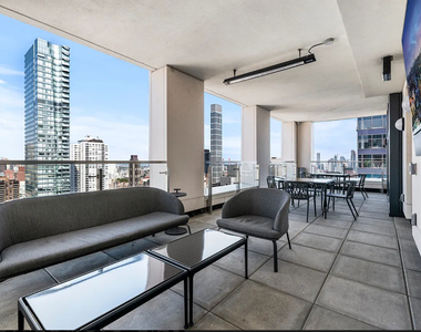 East 54th Street - Photo Thumbnail 15