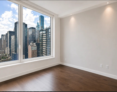 East 54th Street - Photo Thumbnail 1