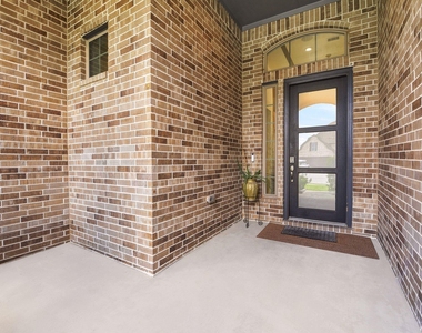 531 Santa Rosa Hills Drive - Photo Thumbnail 3