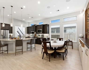 531 Santa Rosa Hills Drive - Photo Thumbnail 12