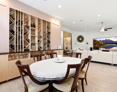 531 Santa Rosa Hills Drive - Photo Thumbnail 13