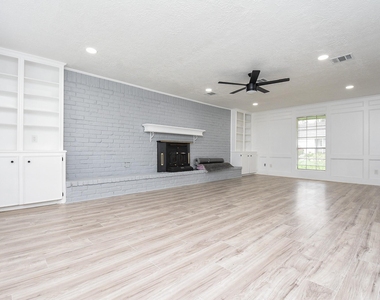15814 Winding Moss Drive - Photo Thumbnail 16