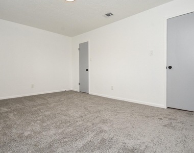 15814 Winding Moss Drive - Photo Thumbnail 42