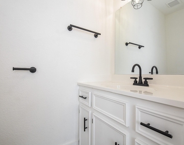 15814 Winding Moss Drive - Photo Thumbnail 43